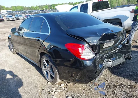 2015 Mercedes-Benz C 300 4Matic/Luxury 4Matic/Sport 4Matic из США, поврежденный, VIN 55SWF4KB1FU038876